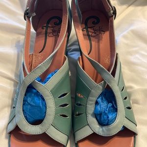 Fluevog friends Rosita sandals size 10
